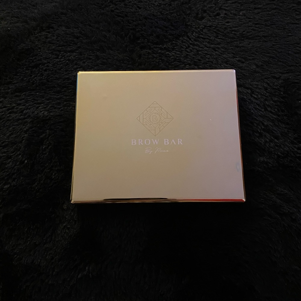 Brow Bar by Reema